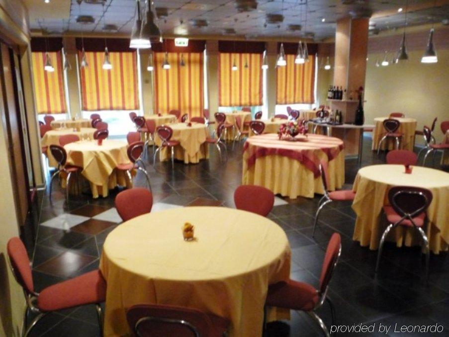 Hotel Mediterraneo Livorno Restaurant photo